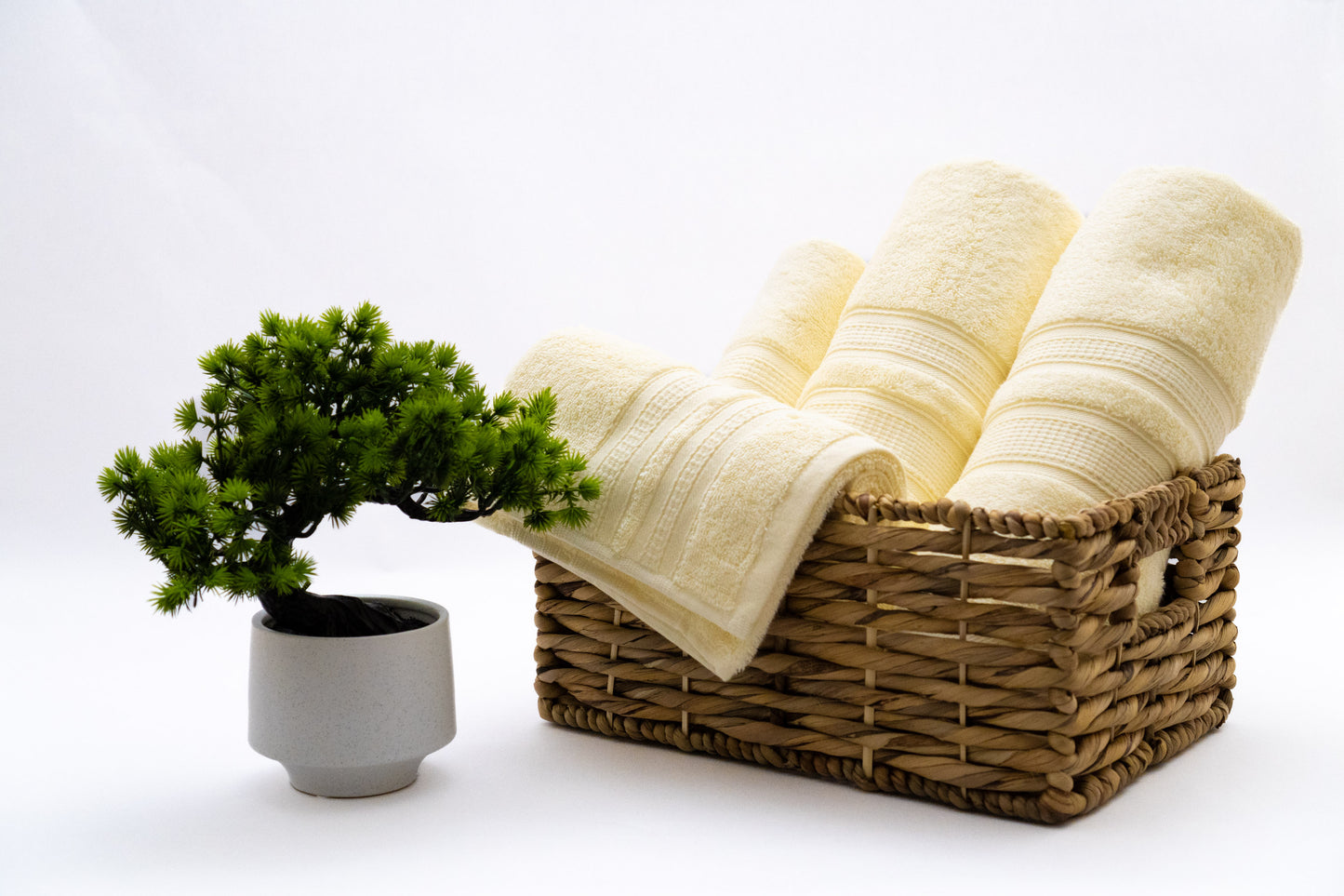 Luxury 6 Piece Bath Towel Set - 100% Cotton - Soft and Absorbent