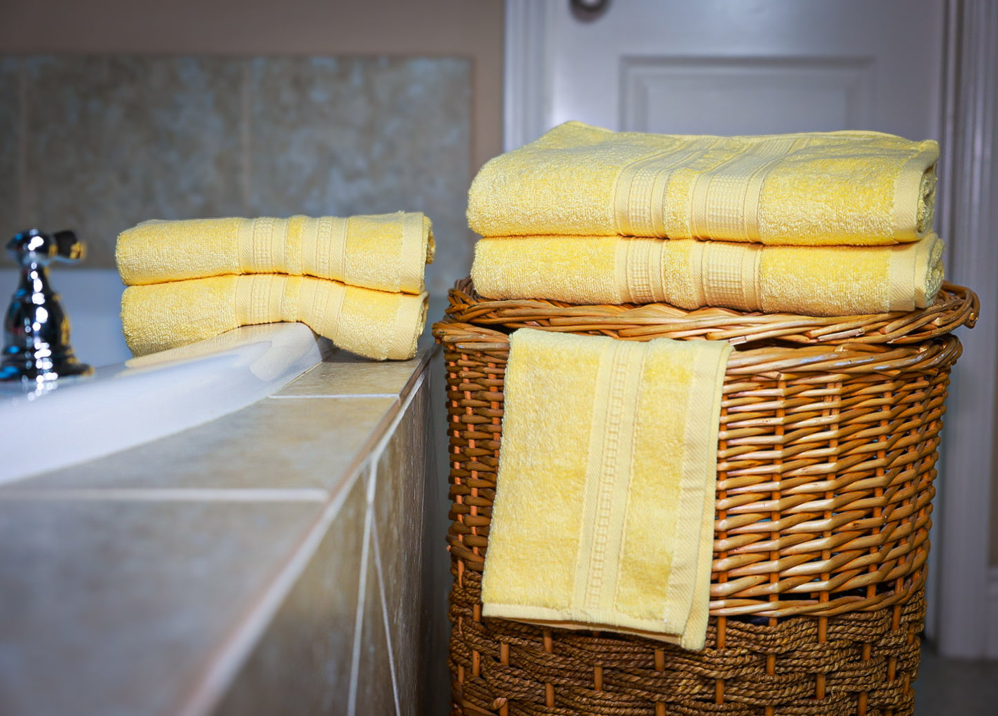 AZLINEN Yellow Bath Towels